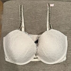 Brand New Very Sexy Push Up Bra In Coconut White; Lace Detail! 36DD